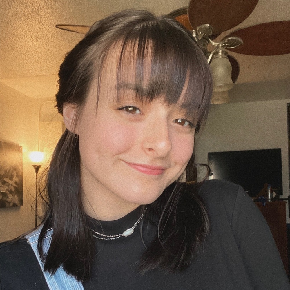 Meet your Posher, Alyssa